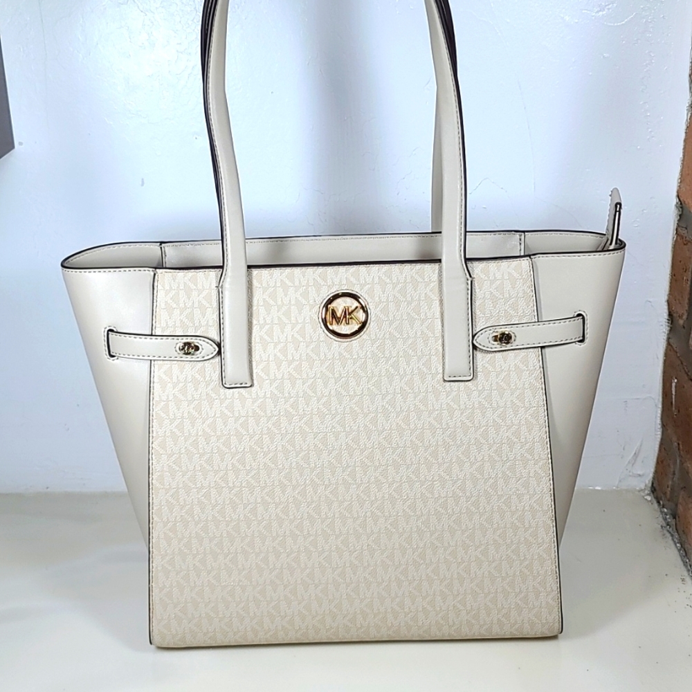 MICHAEL KORS Carmen Large Tote Light Sand